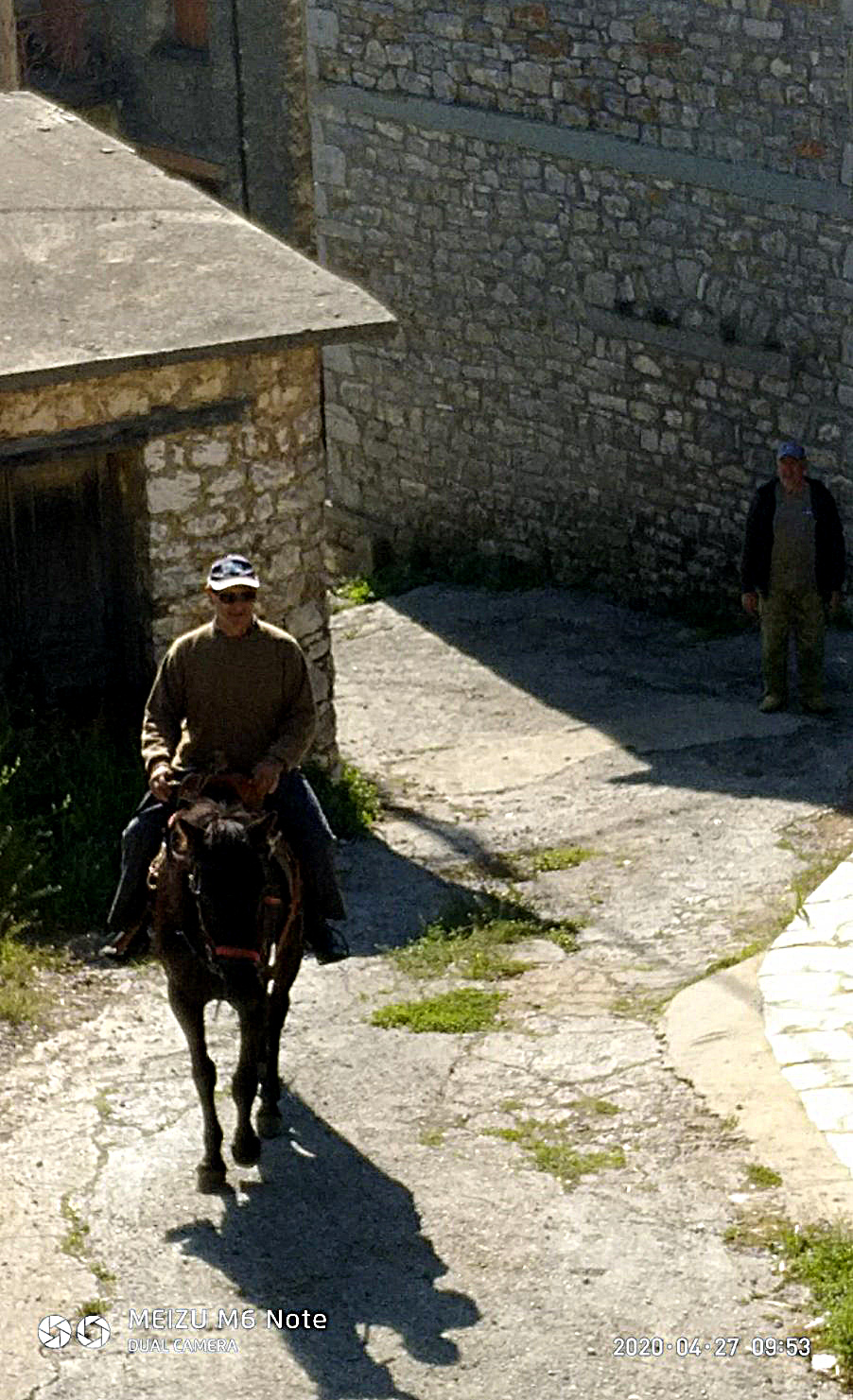 IMG-0e52e437dba26b0f0f53ff4478ba5857-V.jpg